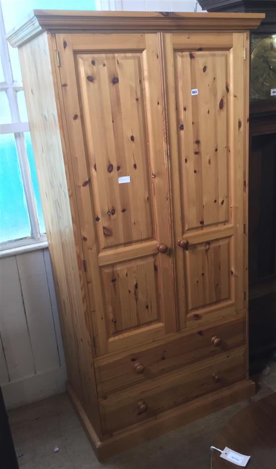 Pine wardrobe(-)